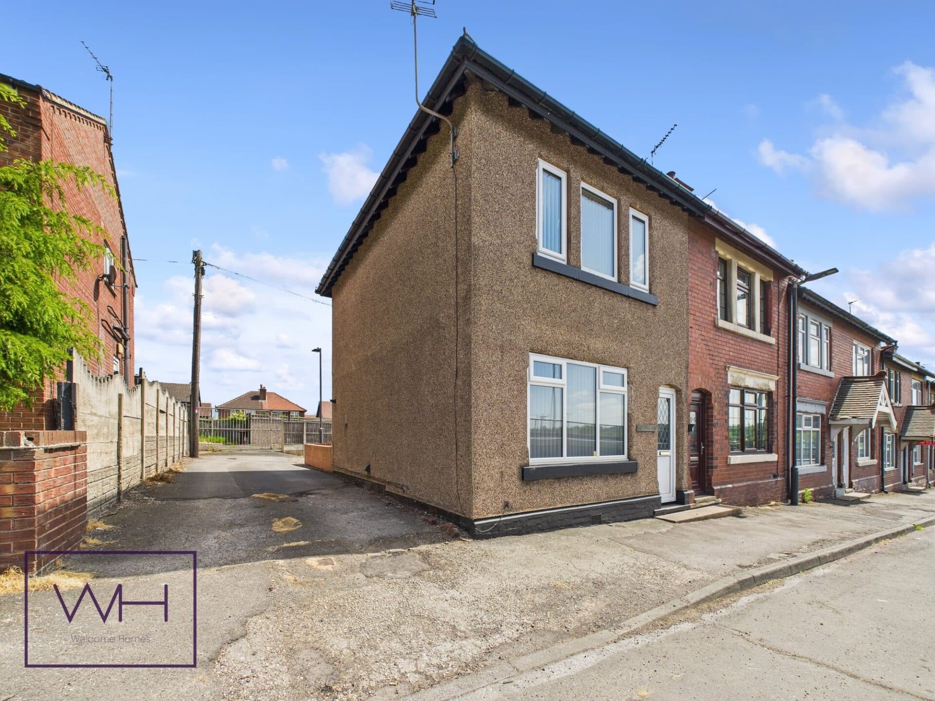 Hill Crest, Skellow, Doncaster, DN6 8LW