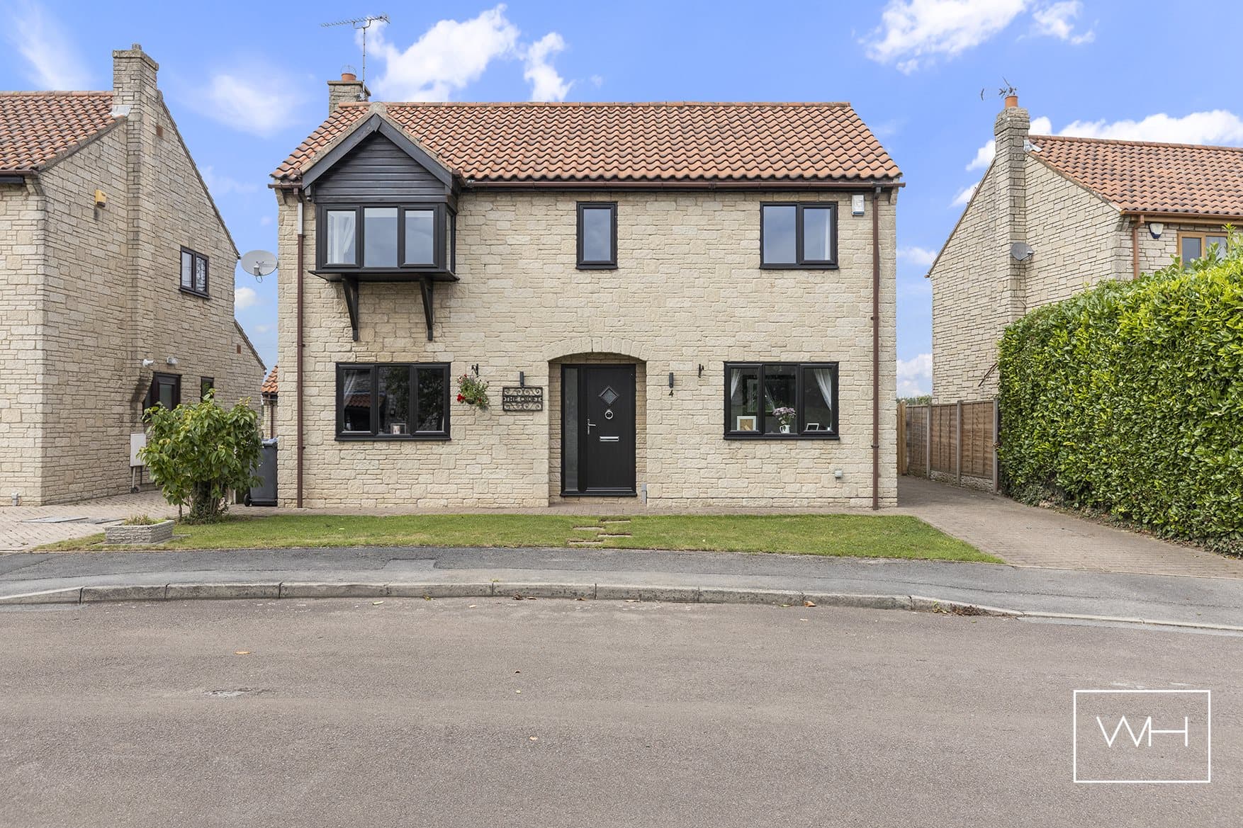 4 Manor Farm Close, Sutton, DN6 9LQ