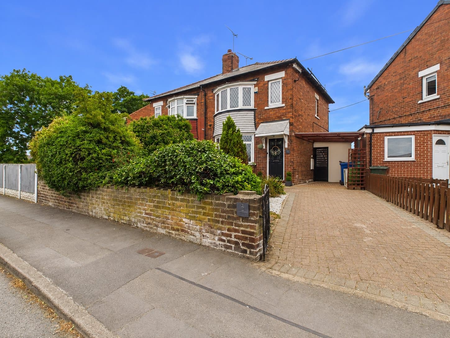 Sledmere Road, Scawsby, DN5 8SZ