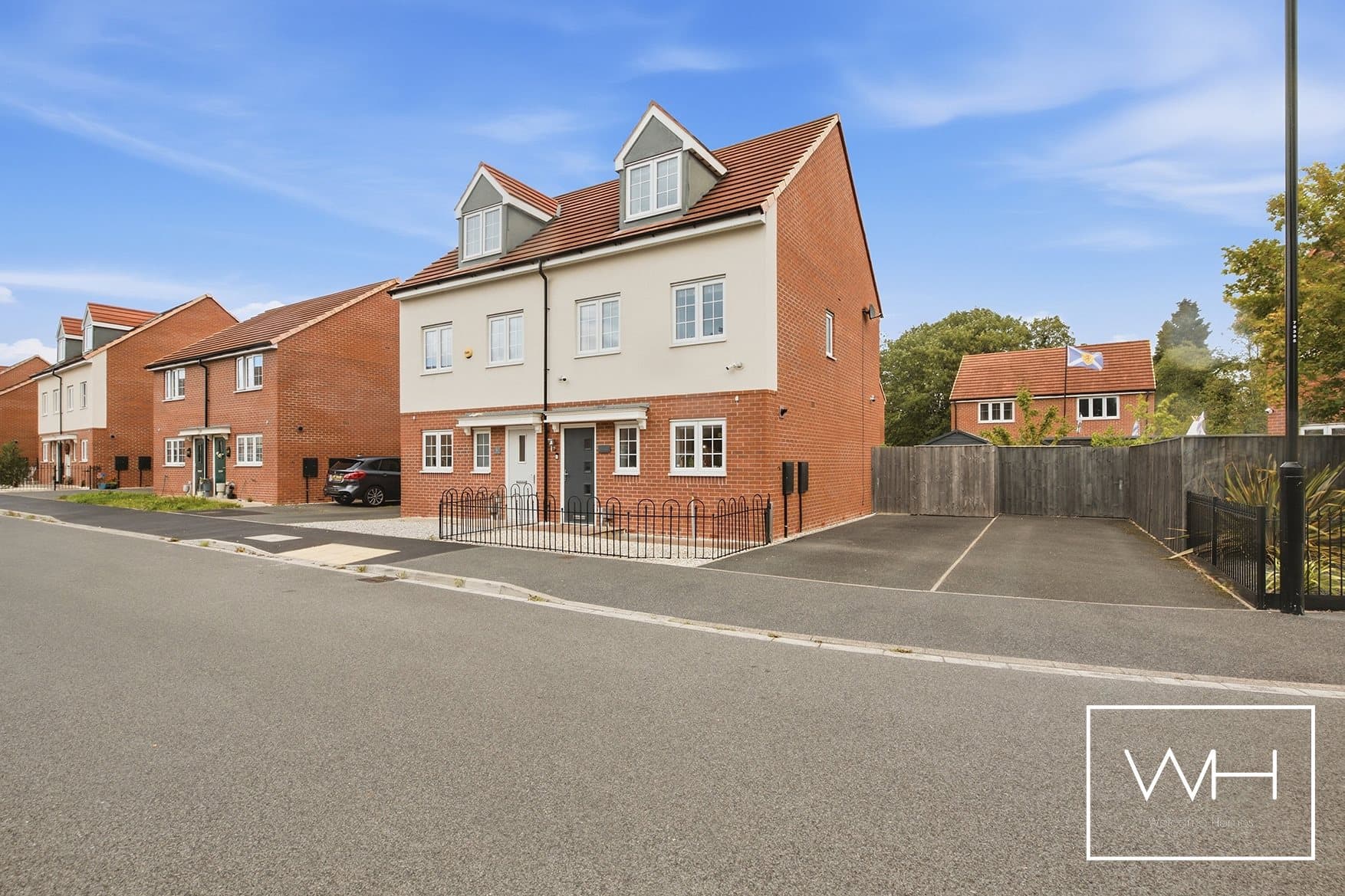 Clover Street, Woodlands, Doncaster , DN6 7FQ